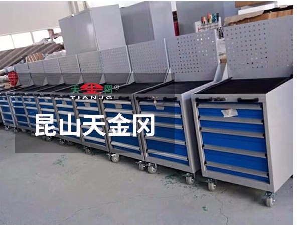 你的鉗工工具柜買貴了嗎，實力廠家給您批發(fā)價格！