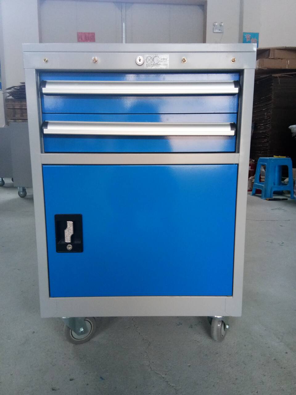 廠家直銷工具柜【天金岡】